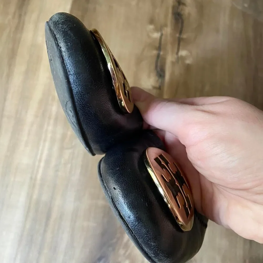 Tory Burch black leather gold tone logo scrunch ballet flats